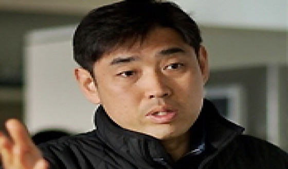 HOWLING Helmer YOO Ha Returns with Action Noir