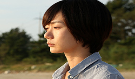 BAE Doo-na Wins Best Actress at Asian Film Awards