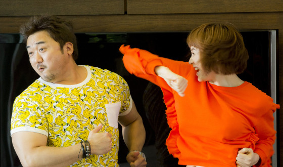 KIM Hye-soo Scores First Place Opening with FAMILYHOOD