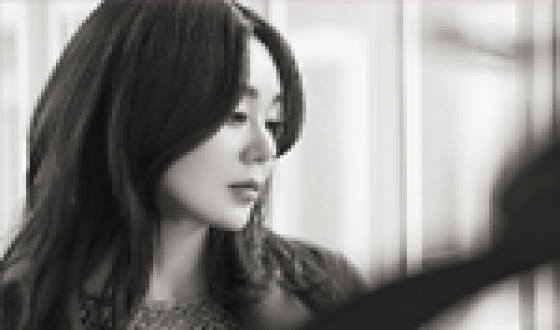 KIM Yun-jin Climbs into HOUSE ABOVE TIME