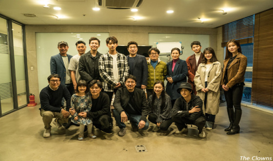 CHO Jin-woong and SON Hyun-ju Suit Up for THE CLOWNS