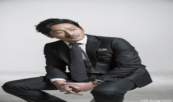 HA Jung-woo Considers a Trip to BOSTON 1947