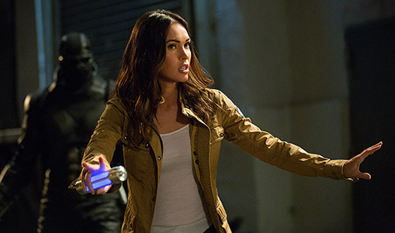 Megan FOX Arrives in Korea for Role in Korean War Epic