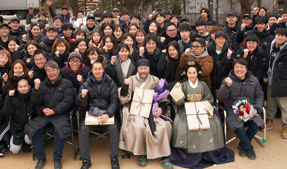 SONG Kang-ho and PARK Hae-il Wrap Period Drama