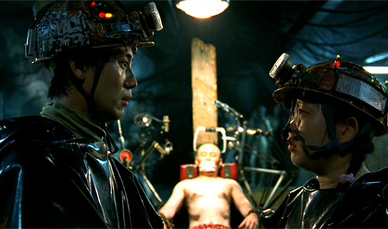 JANG Joon-hwan Teams Up with Ari ASTER for US SAVE THE GREEN PLANET Remake