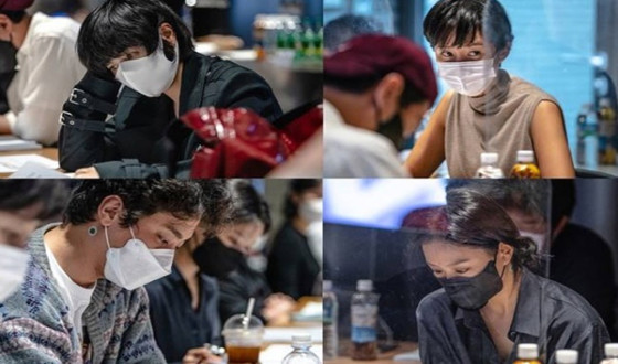 Ryoo Seungwan’s SMUGGLING with Kim Hyesoo and Yum Jungah Wraps Production