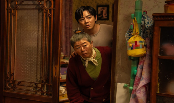 “My daughter became a zombie, but I’ll protect her”… Jo Jung-suk on tearful and humorous film "My Daughter is a Zombie"